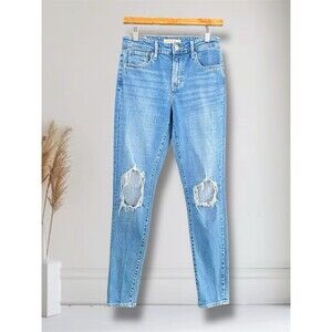 Levi’s Premium 721 High-Rise Skinny (Big E) Women’s Size 26 Distressed BlueJeans